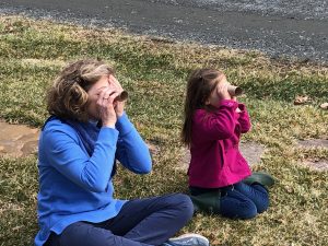 Sasha and Melissa try tube viewing